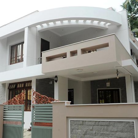 Moksha Homestay Thiruvananthapuram Dış mekan fotoğraf