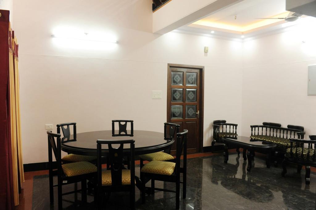 Moksha Homestay Thiruvananthapuram Dış mekan fotoğraf